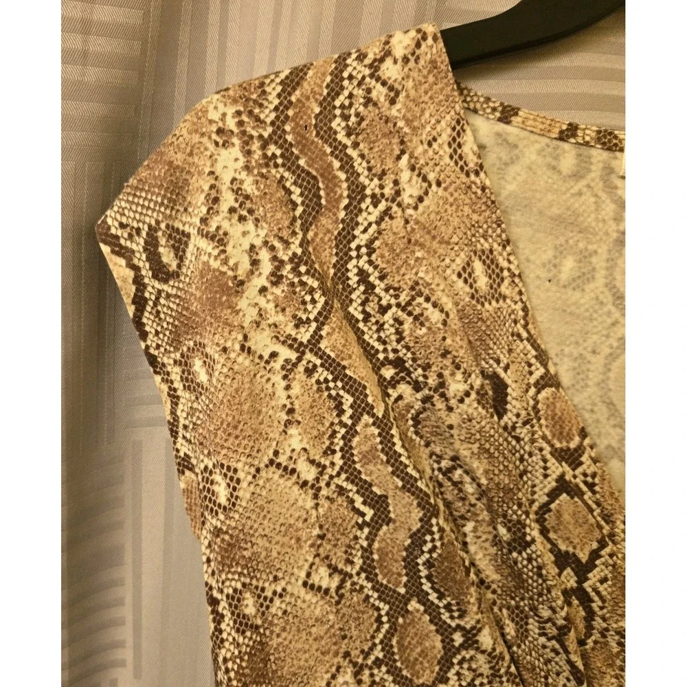 Michael Kors Women Snakeskin Print Short Sleeve VNeck Blouse Multicolor Size P/M